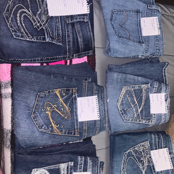 Jeans - Picture 2 of 5